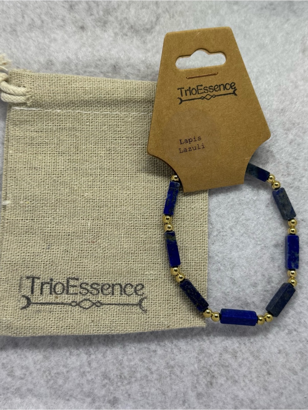✨ Handmade Lapis Lazuli Stretch Bracelet ✨ - Picture 2 of 2